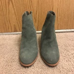 Urban Outfitters green booties size 8